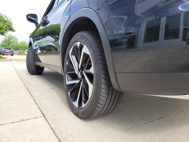 used 2024 Mitsubishi Outlander car, priced at $30,999