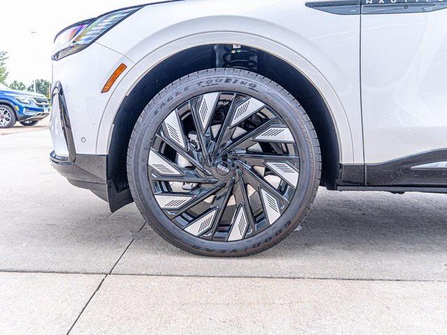 new 2024 Lincoln Nautilus car, priced at $60,195