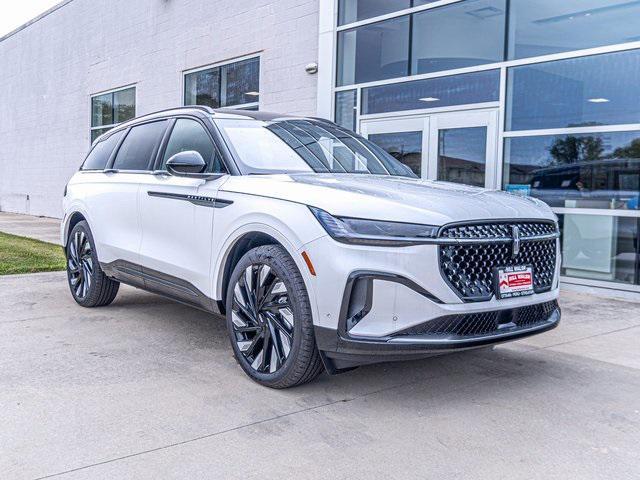 new 2024 Lincoln Nautilus car, priced at $60,195