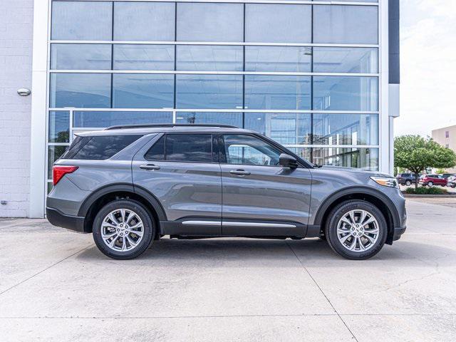 new 2024 Ford Explorer car, priced at $48,495