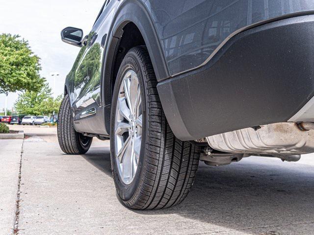 new 2024 Ford Explorer car, priced at $48,495