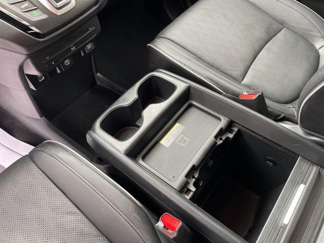 used 2024 Honda Odyssey car, priced at $44,995