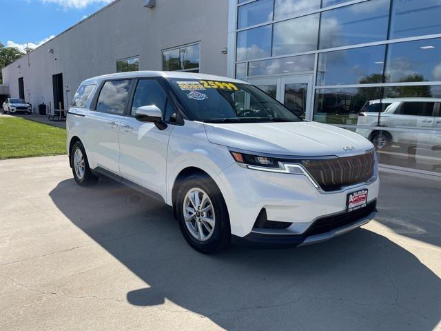 used 2022 Kia Carnival car, priced at $25,995