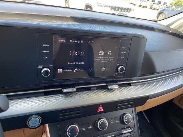 used 2022 Kia Carnival car, priced at $25,995