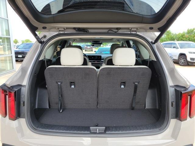 used 2024 Kia Sorento car, priced at $35,995