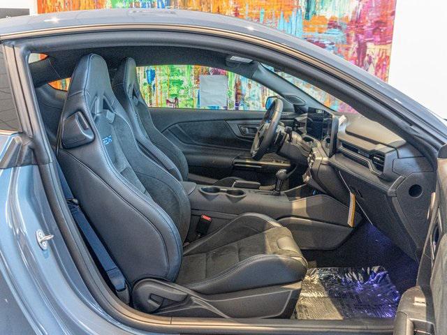 new 2025 Ford Mustang car