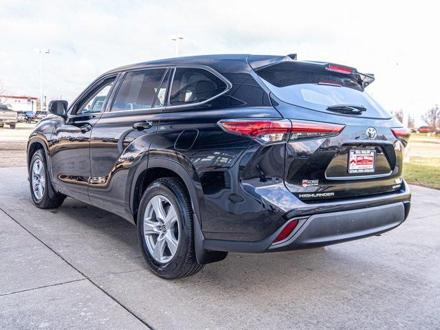 used 2020 Toyota Highlander car, priced at $28,495