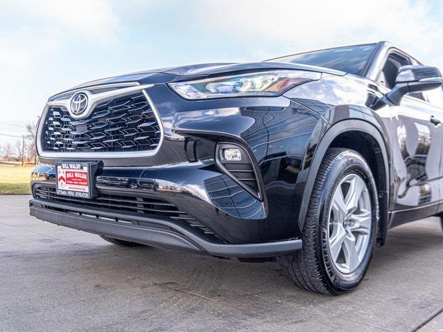 used 2020 Toyota Highlander car, priced at $28,495