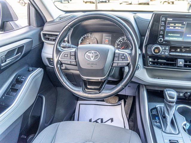 used 2020 Toyota Highlander car, priced at $28,495