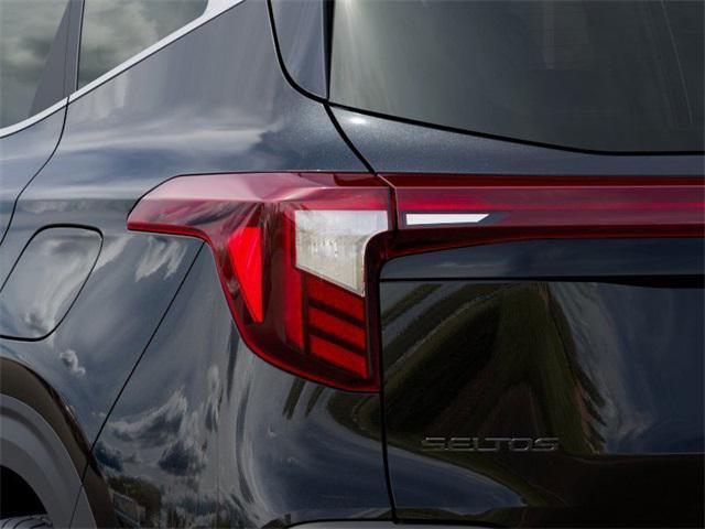 new 2025 Kia Seltos car, priced at $30,218