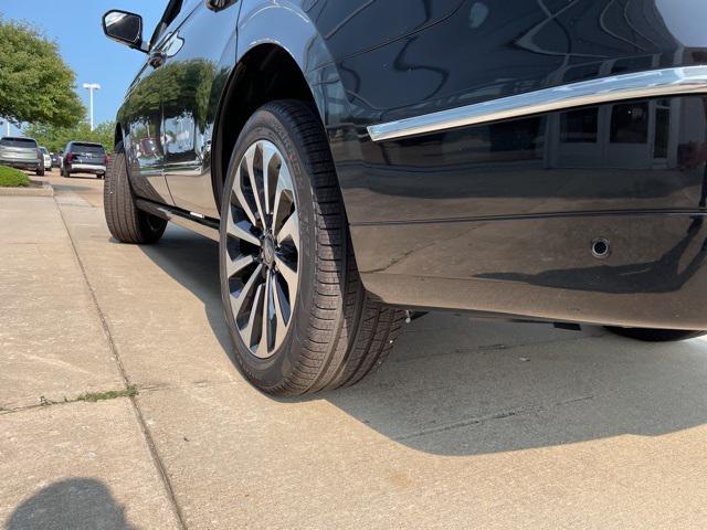 new 2024 Lincoln Navigator car, priced at $105,155