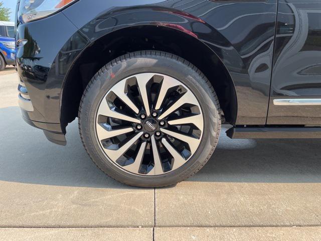 new 2024 Lincoln Navigator car, priced at $105,155