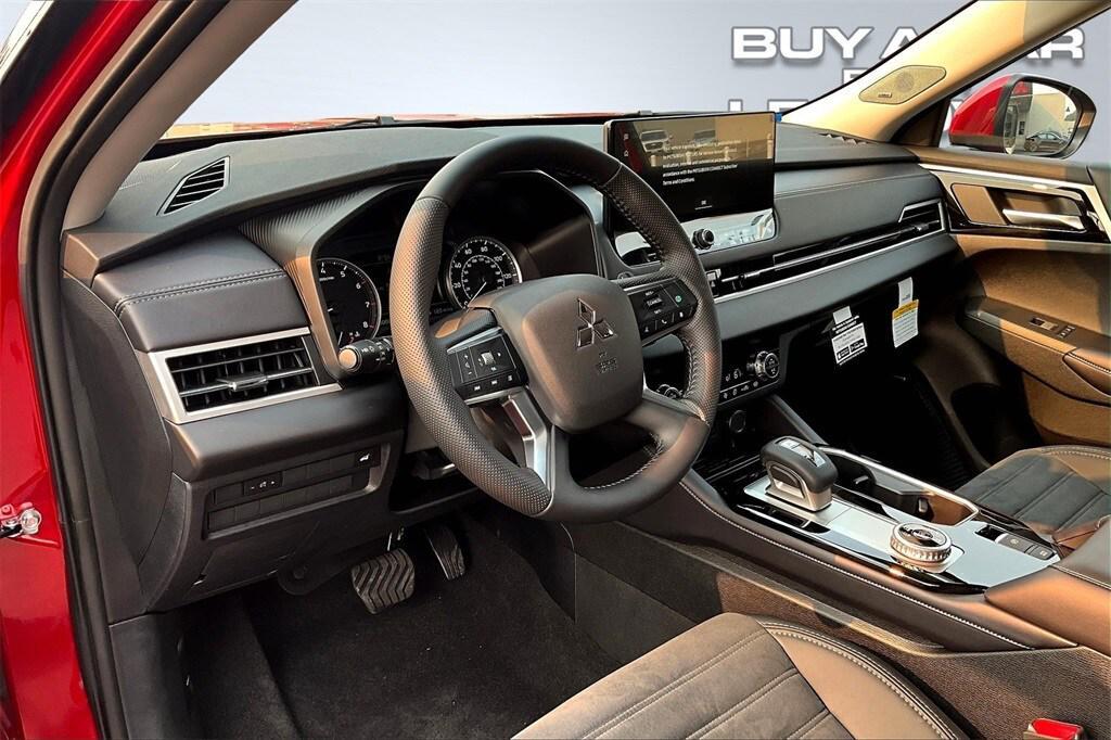 new 2025 Mitsubishi Outlander car, priced at $34,498