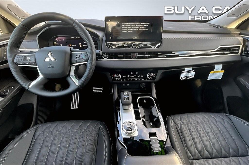 new 2025 Mitsubishi Outlander car, priced at $39,498