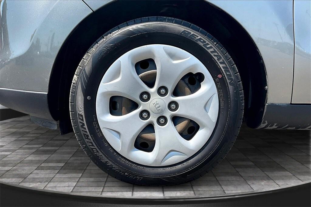 used 2015 Kia Soul car, priced at $4,998