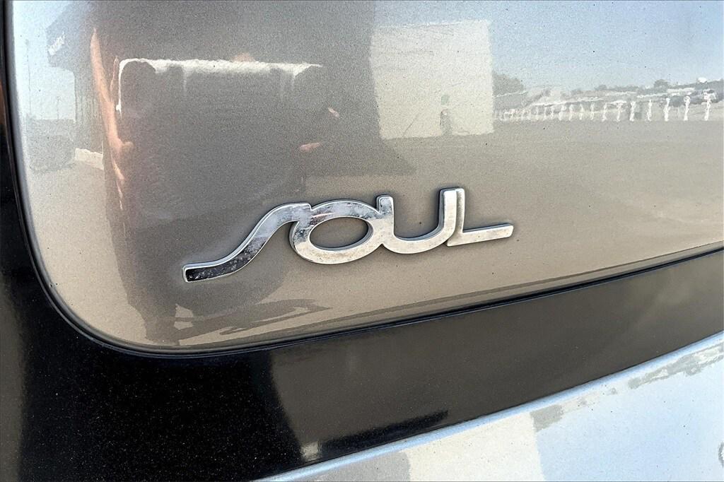 used 2015 Kia Soul car, priced at $4,998
