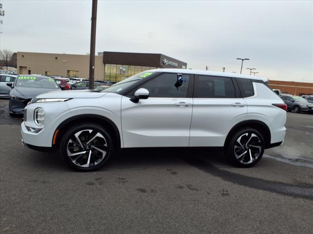 used 2022 Mitsubishi Outlander car, priced at $26,000