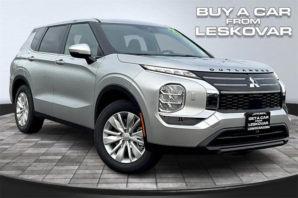 new 2025 Mitsubishi Outlander car, priced at $29,498