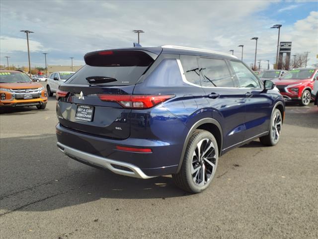 new 2024 Mitsubishi Outlander car, priced at $31,998