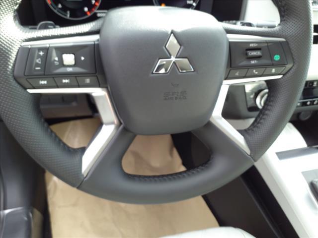 new 2024 Mitsubishi Outlander car, priced at $31,998