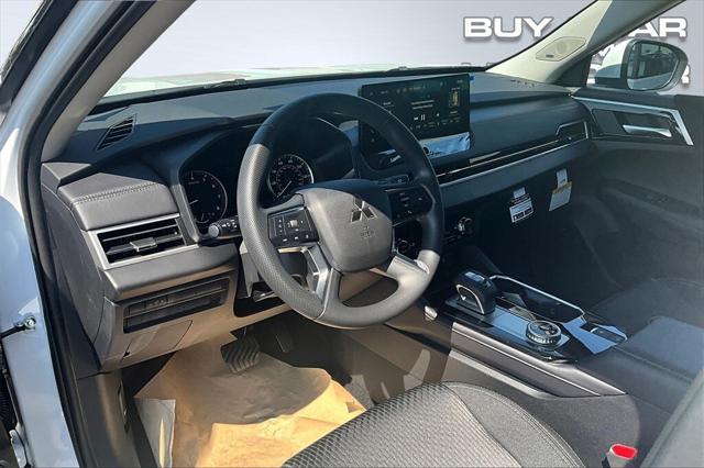new 2025 Mitsubishi Outlander car, priced at $32,498