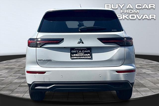 new 2025 Mitsubishi Outlander car, priced at $32,498