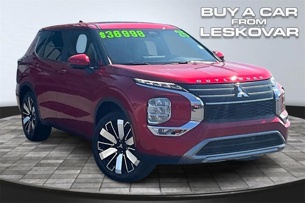 new 2025 Mitsubishi Outlander car
