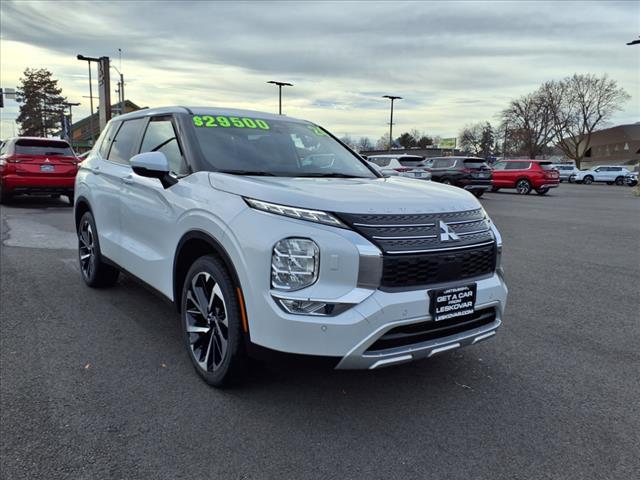 new 2024 Mitsubishi Outlander car, priced at $29,500