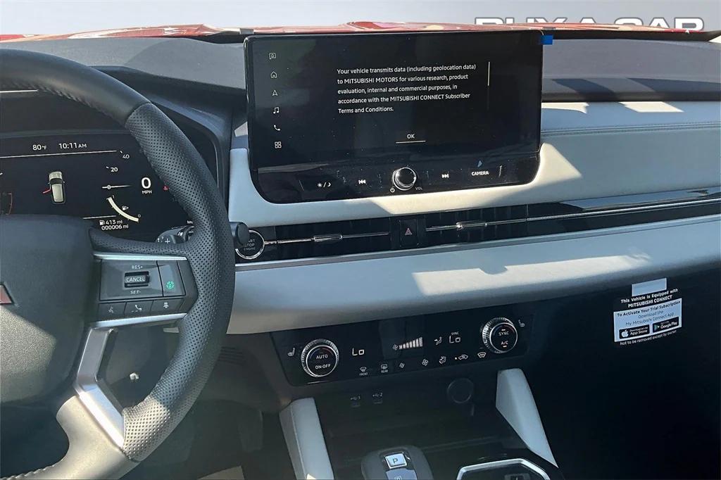 new 2025 Mitsubishi Outlander car