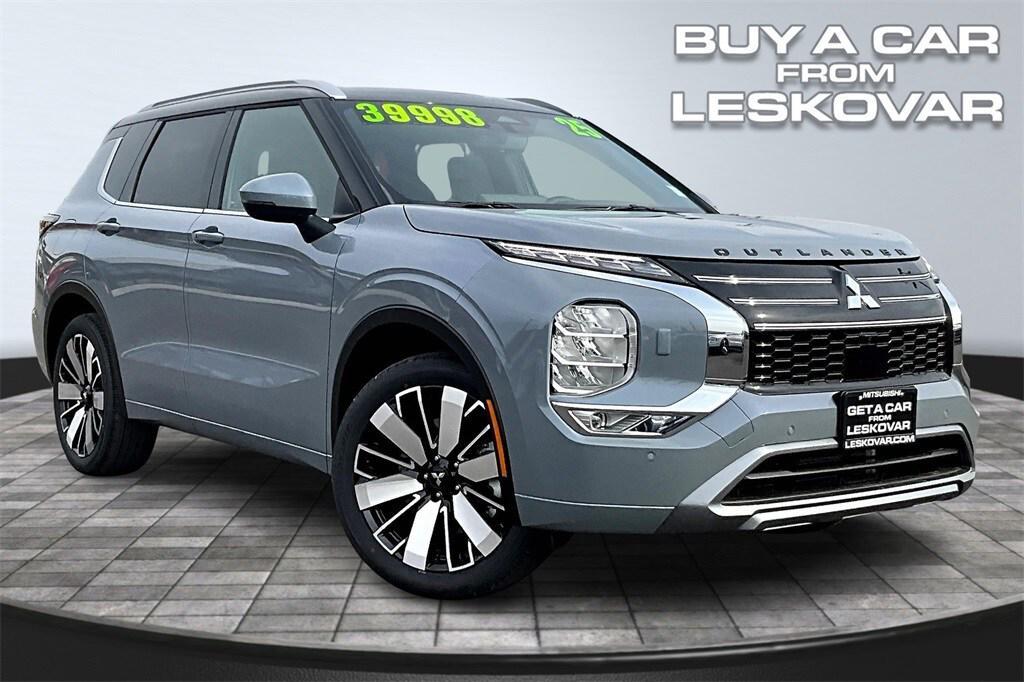 new 2025 Mitsubishi Outlander car, priced at $42,998