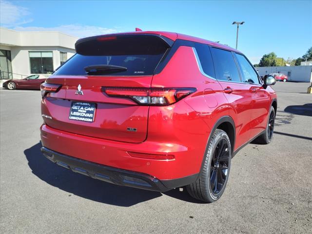 new 2024 Mitsubishi Outlander car, priced at $31,998