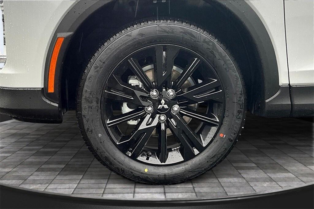 new 2025 Mitsubishi Eclipse Cross car, priced at $27,498