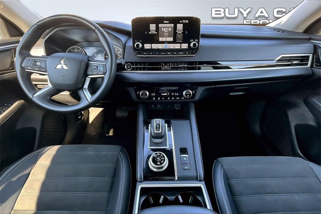 used 2024 Mitsubishi Outlander car, priced at $23,998