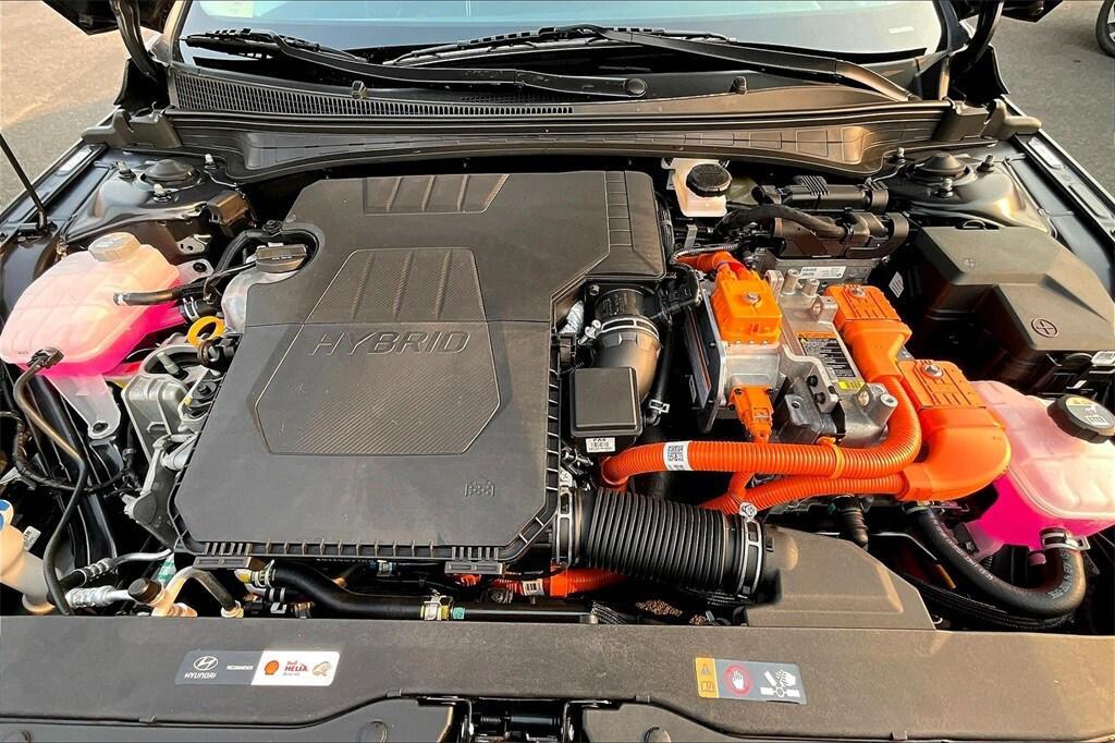 used 2023 Hyundai ELANTRA HEV car, priced at $19,998