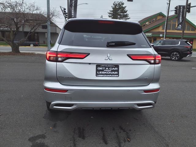 new 2024 Mitsubishi Outlander car, priced at $28,998