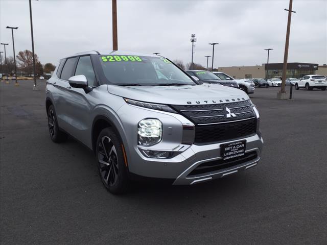 new 2024 Mitsubishi Outlander car, priced at $28,998