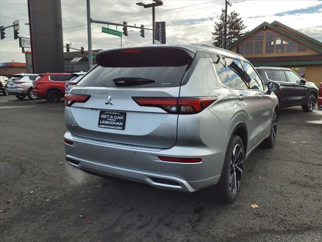 new 2024 Mitsubishi Outlander car, priced at $34,998