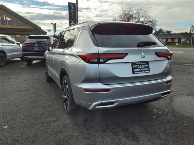 new 2024 Mitsubishi Outlander car, priced at $34,998