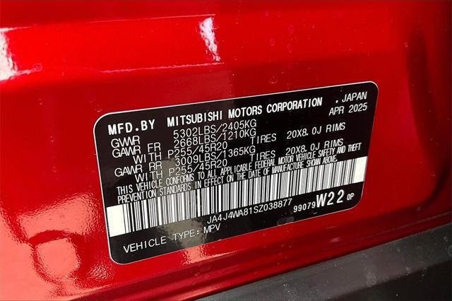 new 2025 Mitsubishi Outlander car