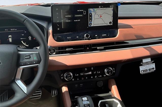 new 2025 Mitsubishi Outlander car