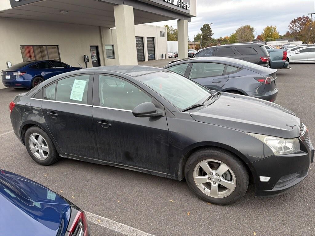 used 2014 Chevrolet Cruze car, priced at $2,998