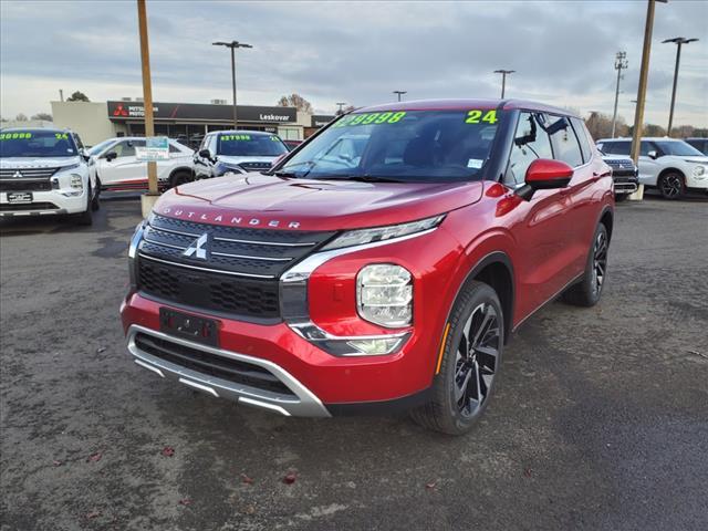 new 2024 Mitsubishi Outlander car, priced at $28,998