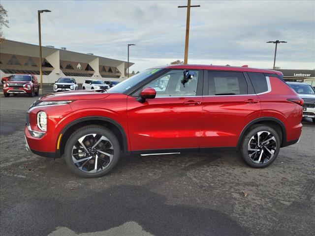 new 2024 Mitsubishi Outlander car, priced at $28,998