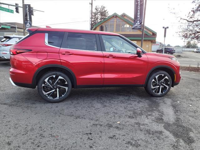 new 2024 Mitsubishi Outlander car, priced at $28,998