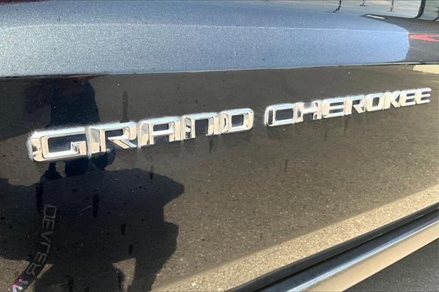 used 2015 Jeep Grand Cherokee car, priced at $11,998