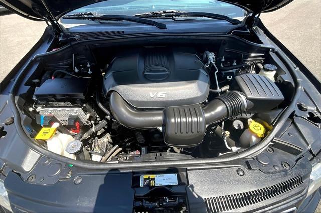 used 2015 Jeep Grand Cherokee car, priced at $11,998