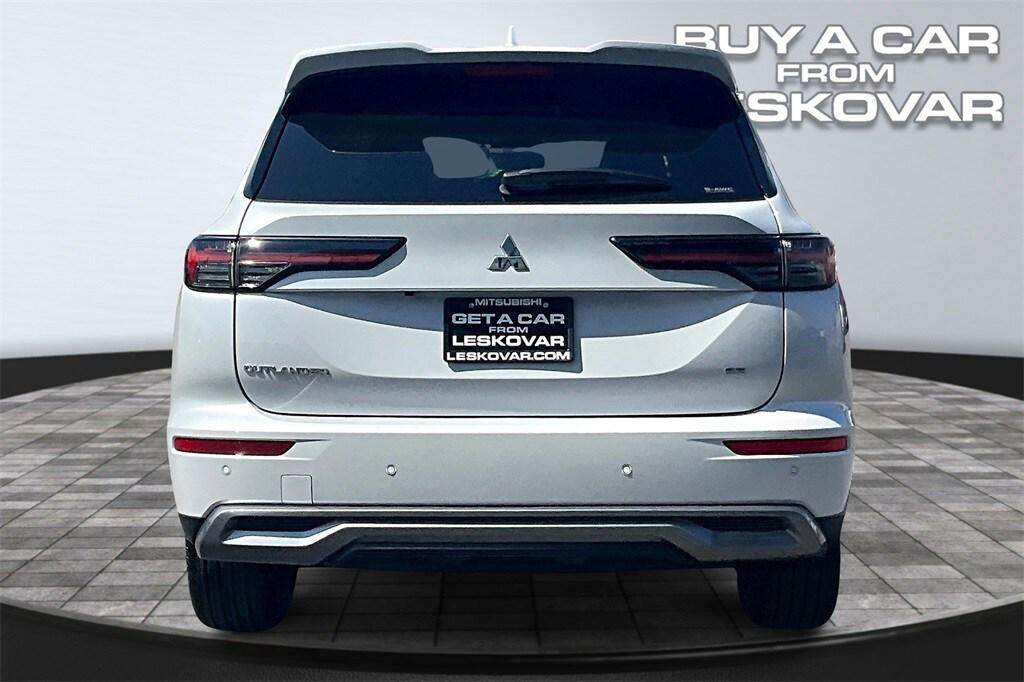 new 2025 Mitsubishi Outlander car, priced at $34,998