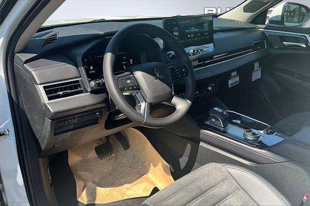 new 2025 Mitsubishi Outlander car, priced at $38,498