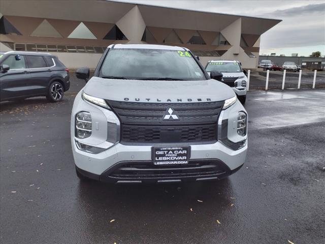 new 2024 Mitsubishi Outlander car, priced at $31,998