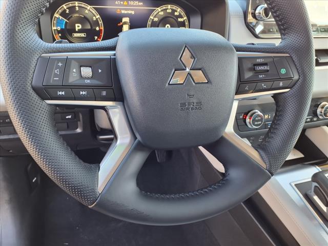 new 2024 Mitsubishi Outlander car, priced at $31,998